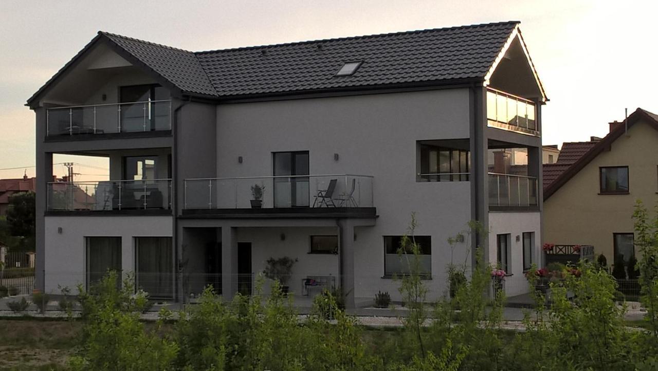 Willa Dobrylko II -Apartamenty เรวา ภายนอก รูปภาพ